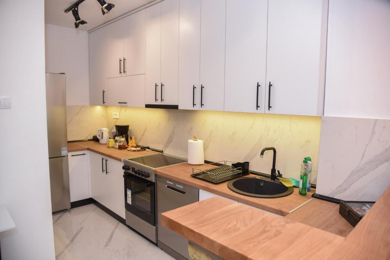 Garden Apartment - Oaza U Centru Grada 노비사드 외부 사진