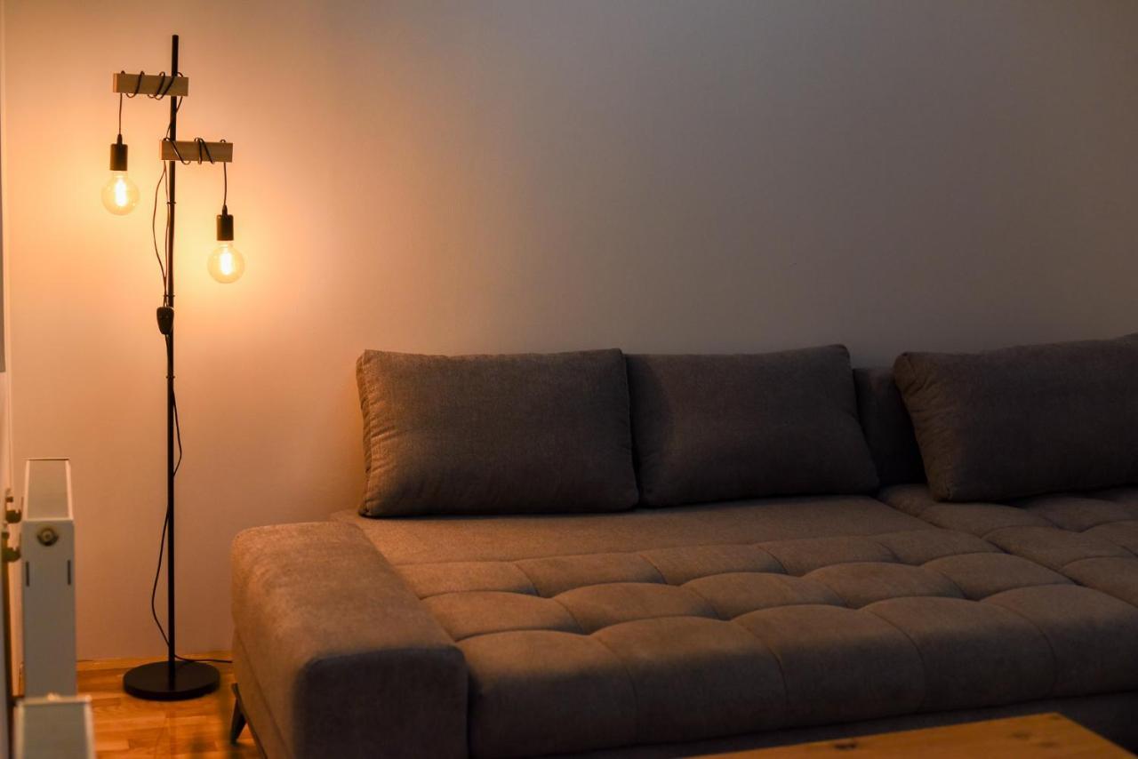 Garden Apartment - Oaza U Centru Grada 노비사드 외부 사진